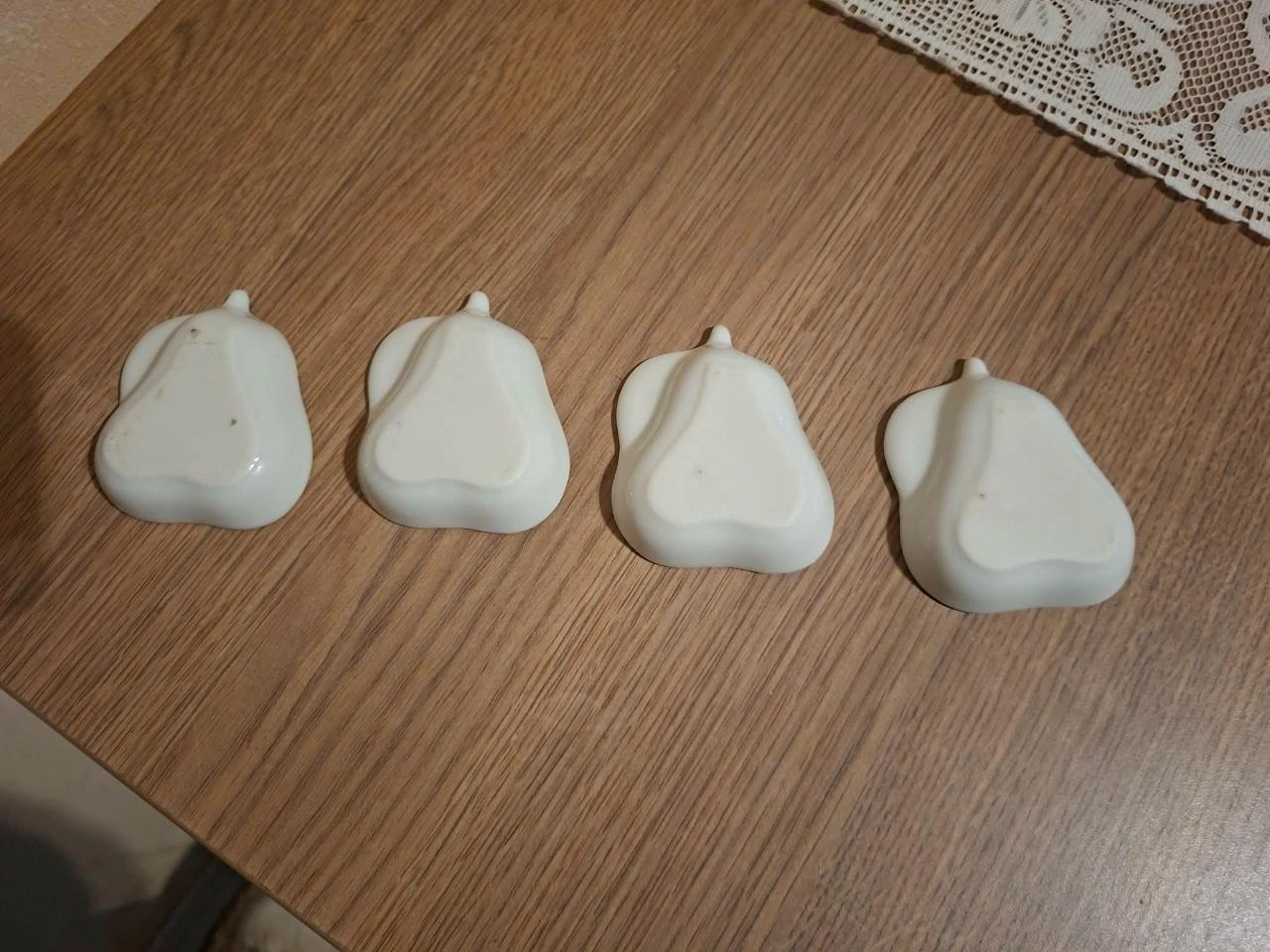 4 pear-shaped bowls – photo 2